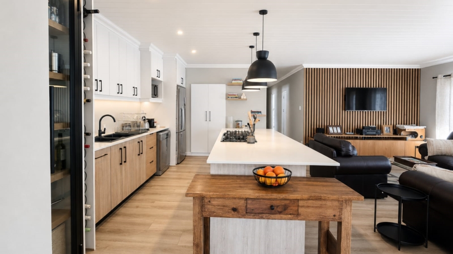 4 Bedroom Property for Sale in Stilbaai Wes Western Cape
